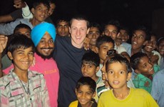 It does not matter if there is a language barrier or not, you can still have a great time with those you are evangelising too, just look at this Sikh gentleman and myself, arm in arm after joking through actions. Side note, in India if you want a picture taken with someone, everyone else wants to be in it too.